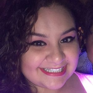 Meet your Posher, Clarissa